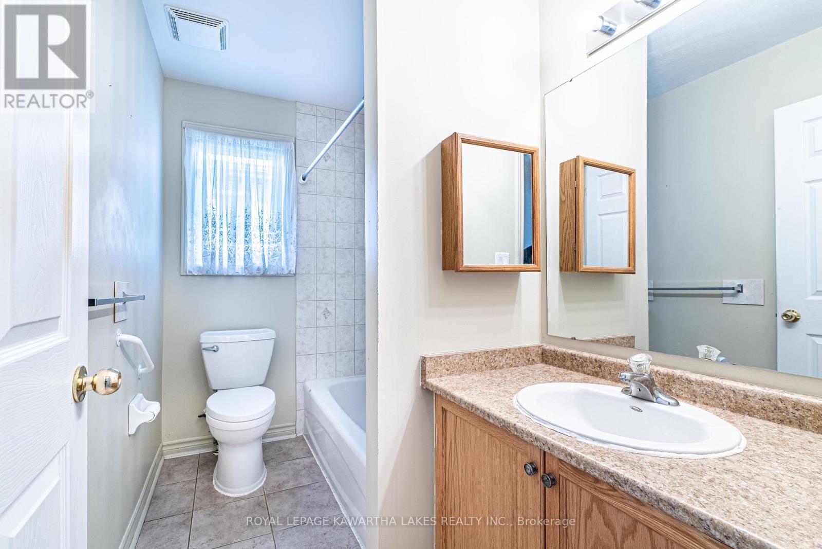 36 Fallingbrook Crescent, Kawartha Lakes, Ontario  K9V 0B3 - Photo 17 - X11970988
