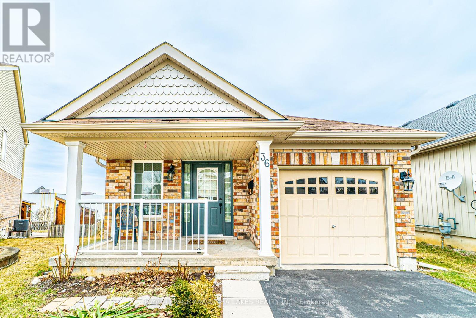 36 Fallingbrook Crescent, Kawartha Lakes, Ontario  K9V 0B3 - Photo 4 - X11970988