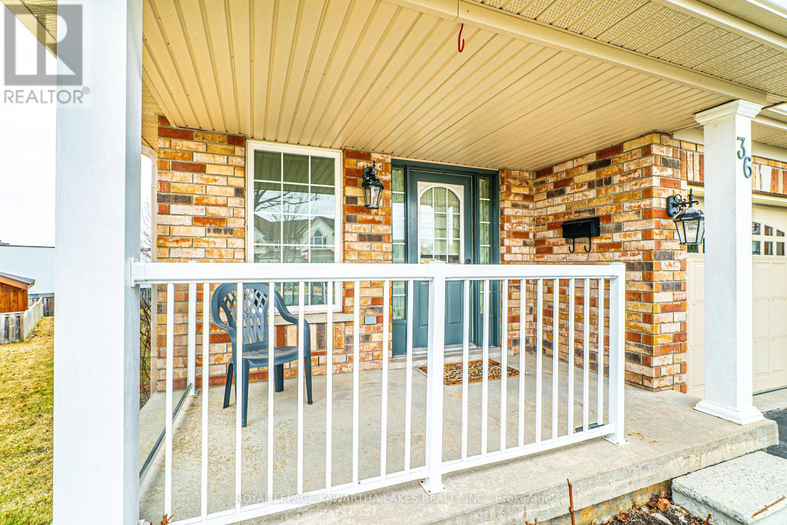 36 Fallingbrook Crescent, Kawartha Lakes, Ontario  K9V 0B3 - Photo 5 - X11970988