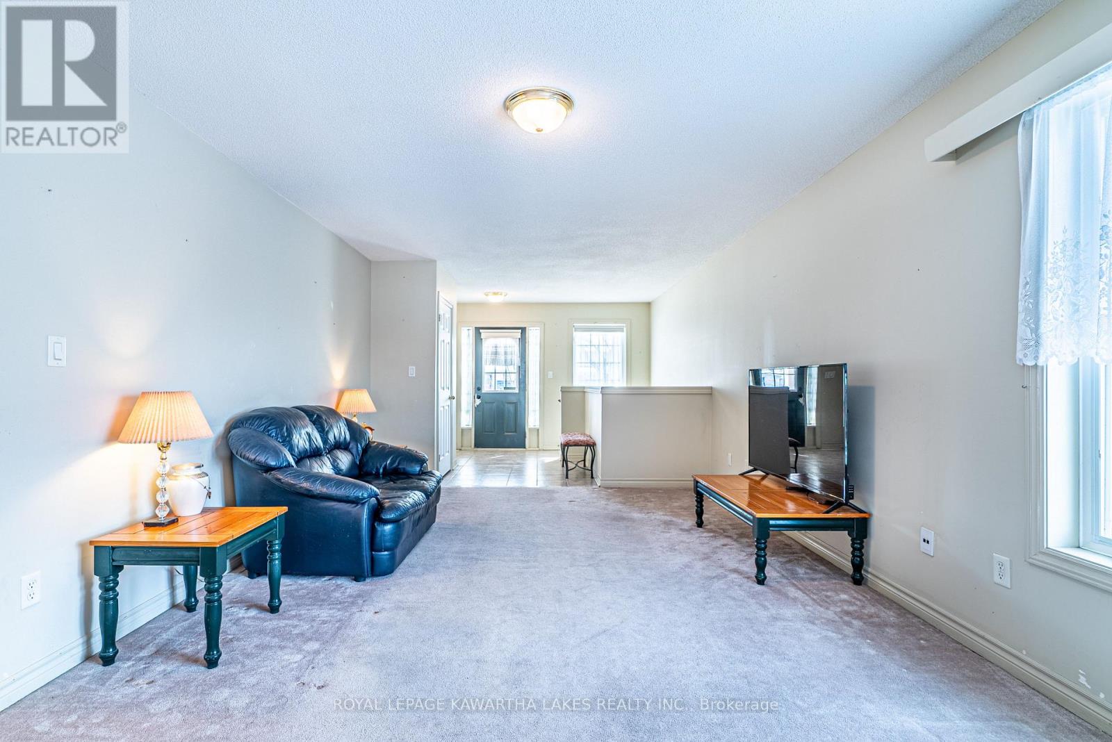 36 Fallingbrook Crescent, Kawartha Lakes, Ontario  K9V 0B3 - Photo 8 - X11970988