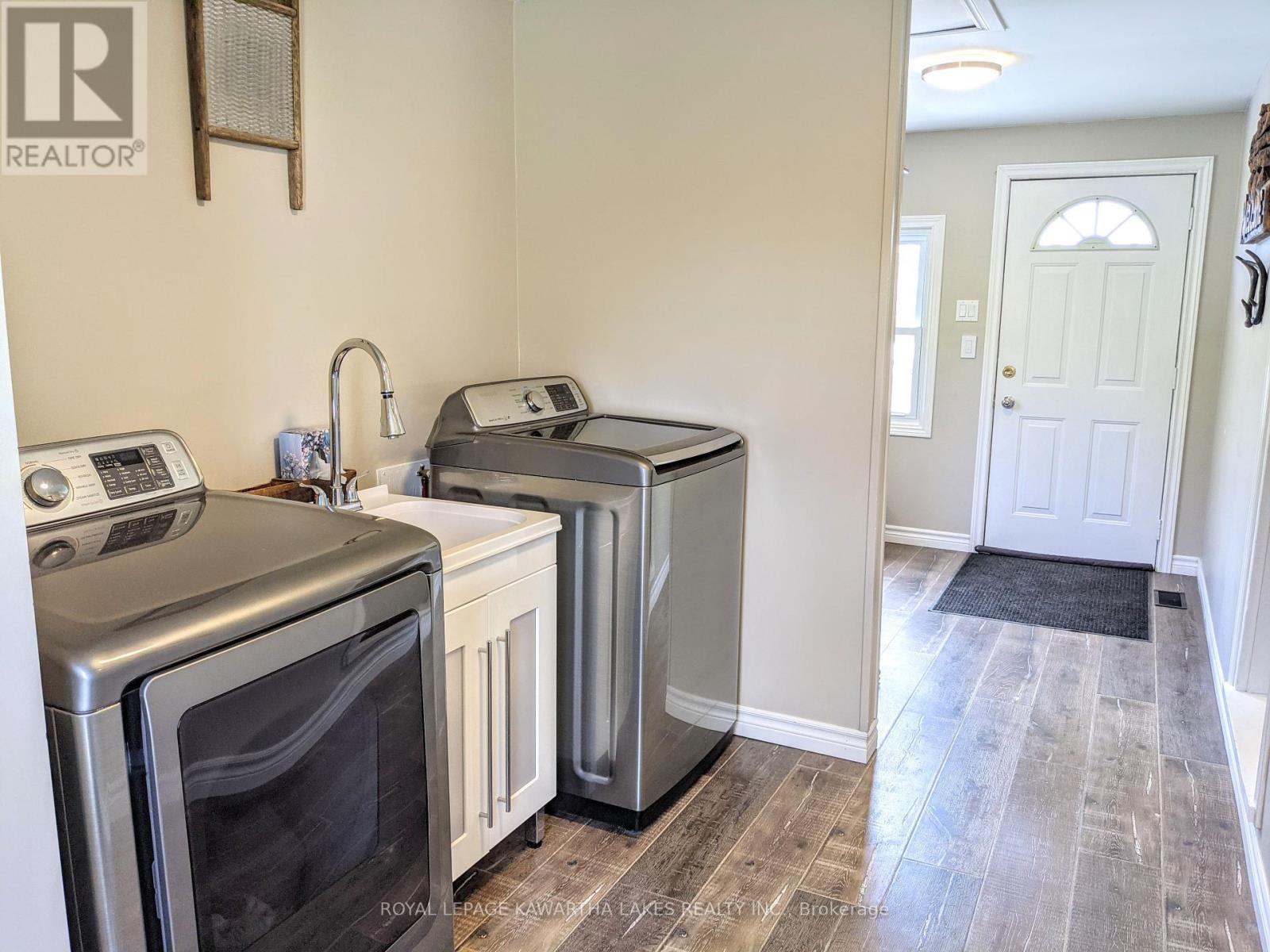 21 Pleasure Street, Kawartha Lakes, Ontario  K0M 1G0 - Photo 19 - X11996271