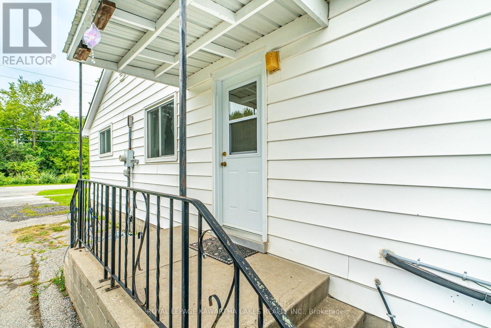 122 Victoria Avenue, Brock, Ontario  L0K 1A0 - Photo 18 - N12022743
