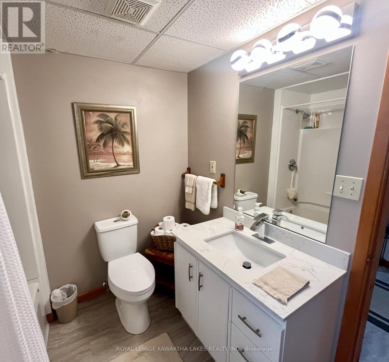 20 Cedartree Lane, Kawartha Lakes, Ontario  K0M 1A0 - Photo 36 - X12038137