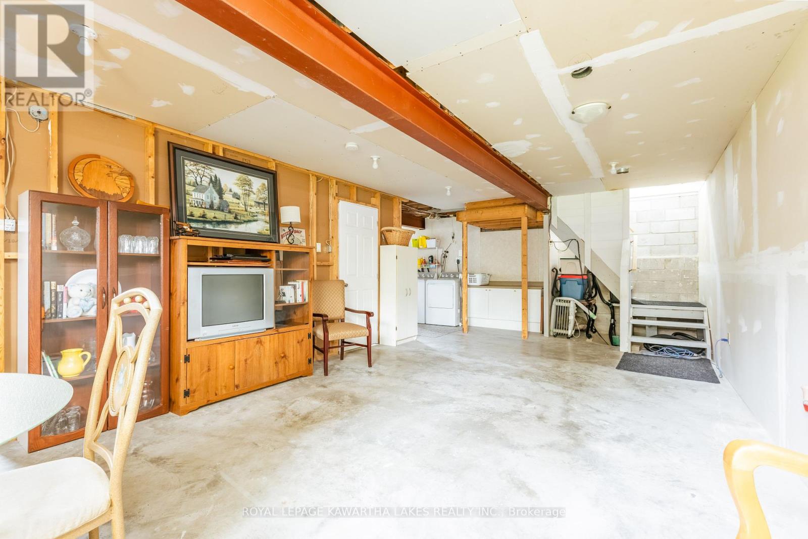 109 Southview Drive, Kawartha Lakes, Ontario  K0M 1G0 - Photo 23 - X12191138