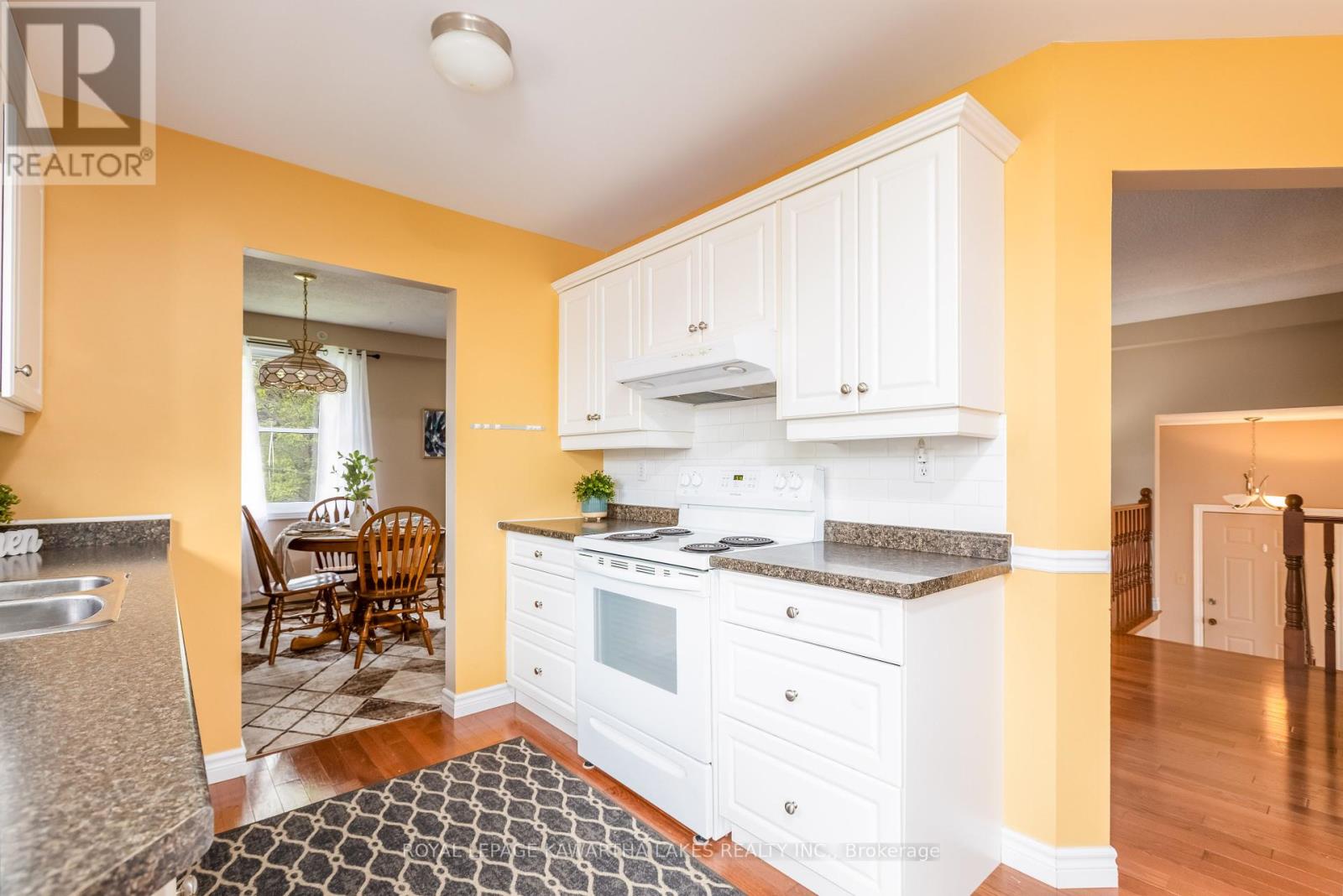12 Hillside Drive, Kawartha Lakes, Ontario  K9V 1A4 - Photo 15 - X12215114