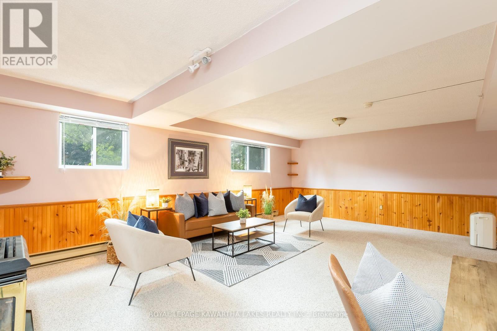 12 Hillside Drive, Kawartha Lakes, Ontario  K9V 1A4 - Photo 25 - X12215114