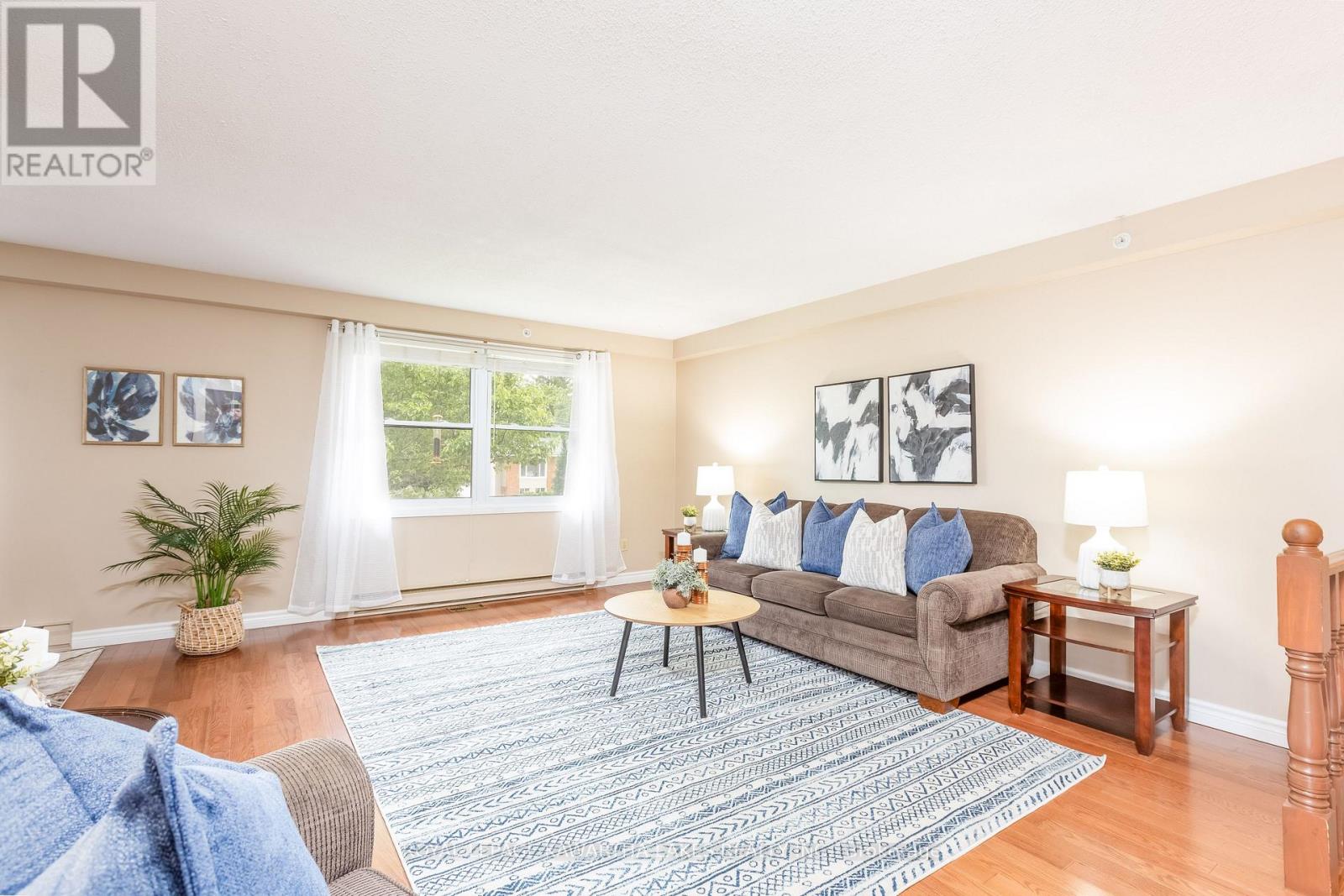 12 Hillside Drive, Kawartha Lakes, Ontario  K9V 1A4 - Photo 5 - X12215114