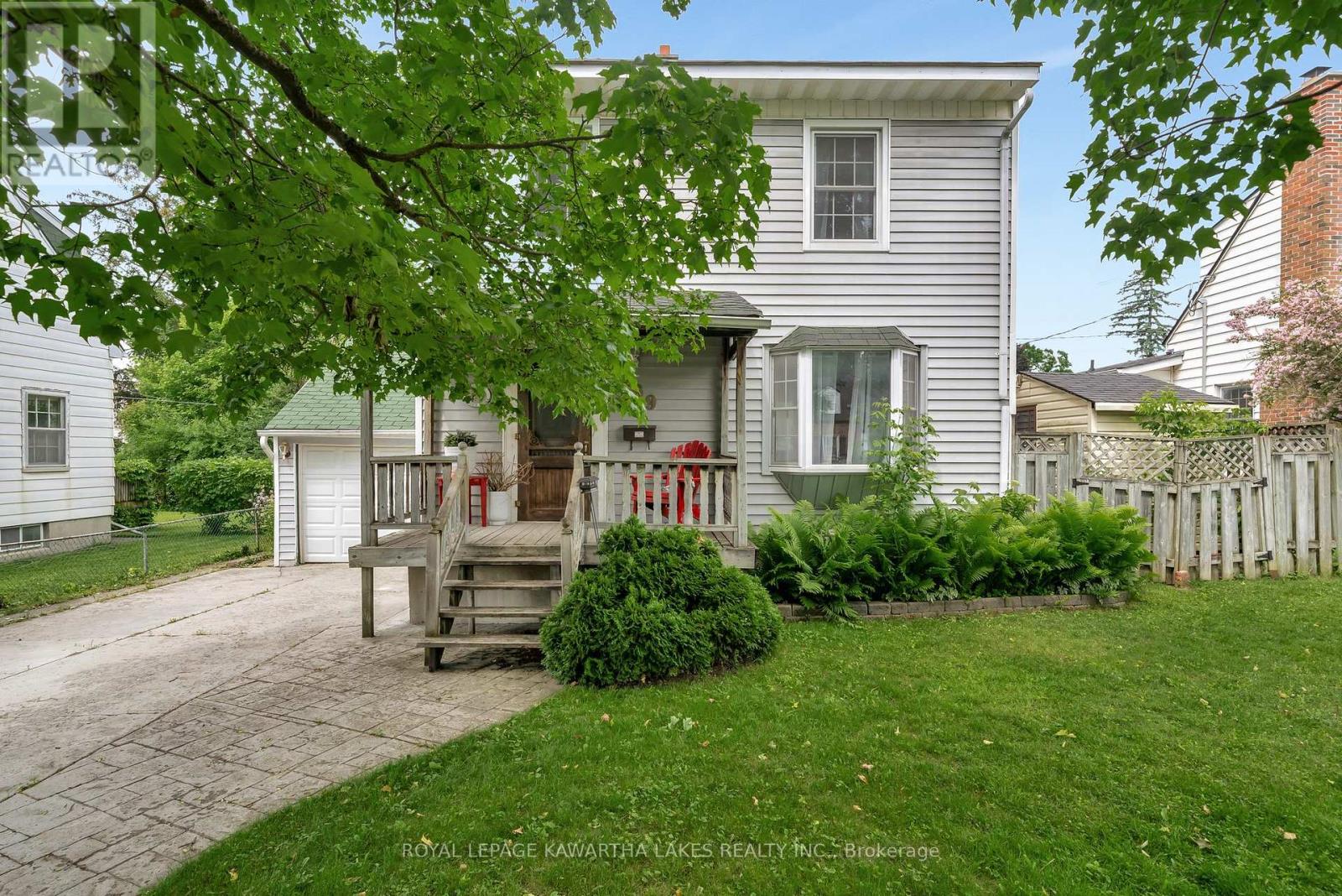 769 Chesterfield Avenue, Peterborough North, Ontario  K9H 4Y1 - Photo 1 - X12215254