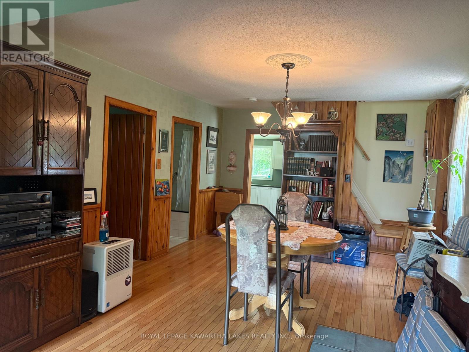 5 Government Dock Road, Kawartha Lakes, Ontario  K0M 2L0 - Photo 4 - X12218160