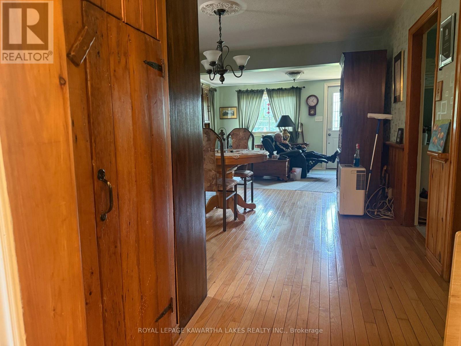 5 Government Dock Road, Kawartha Lakes, Ontario  K0M 2L0 - Photo 7 - X12218160